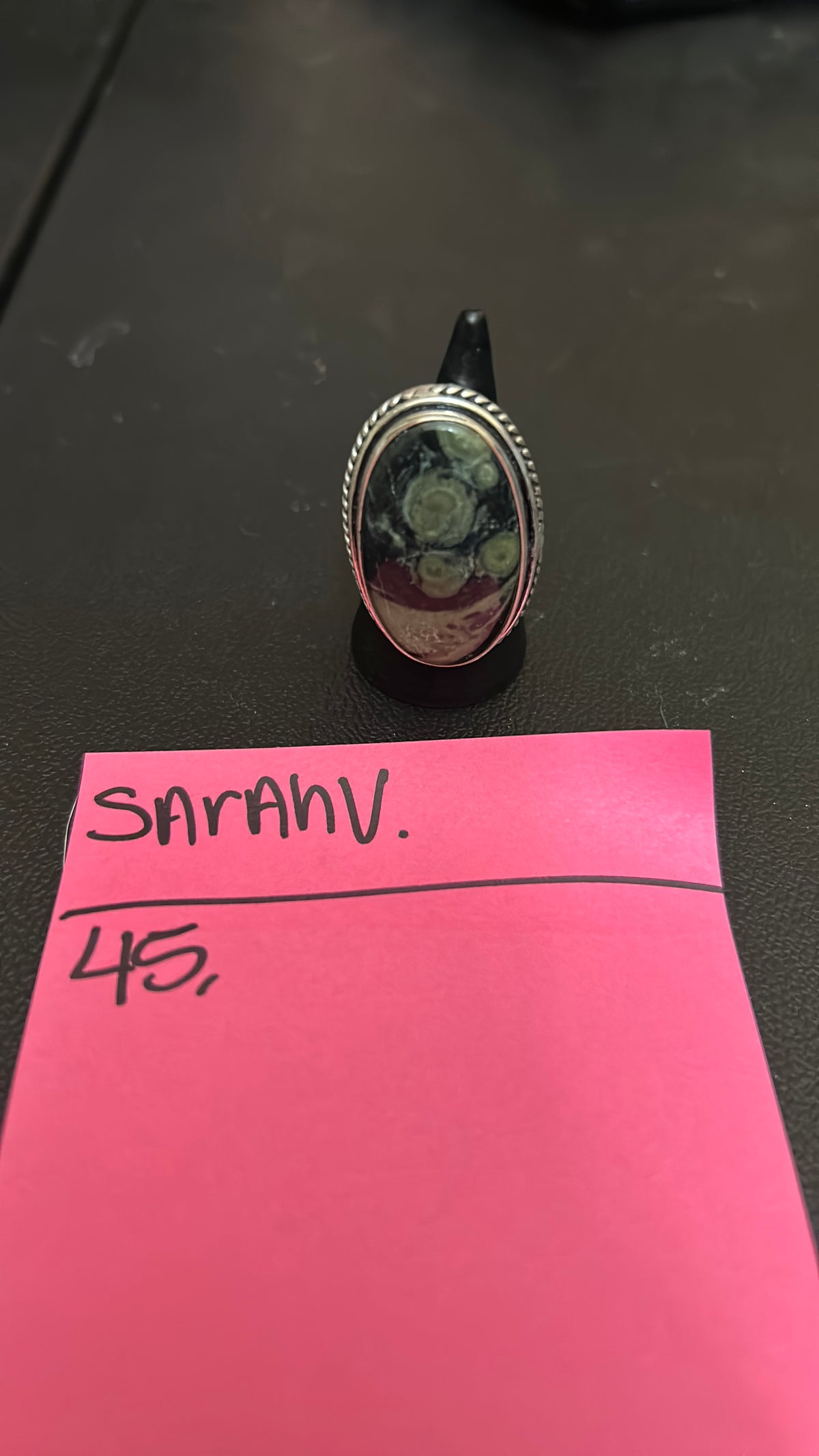 @SarahV