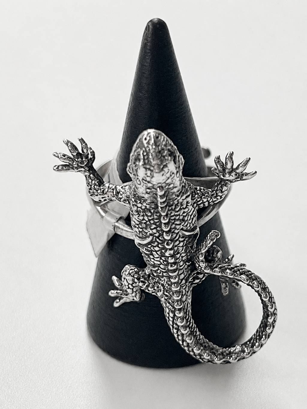 SOMS Iguana Ring