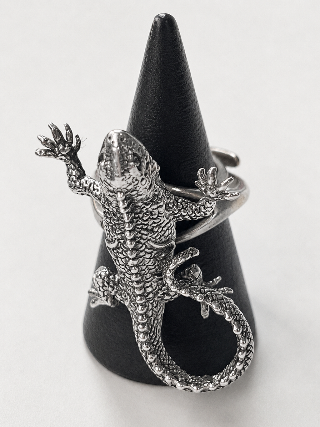 SOMS Iguana Ring