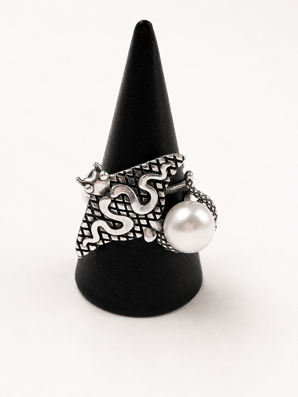 SOMS Manta Ray Ring